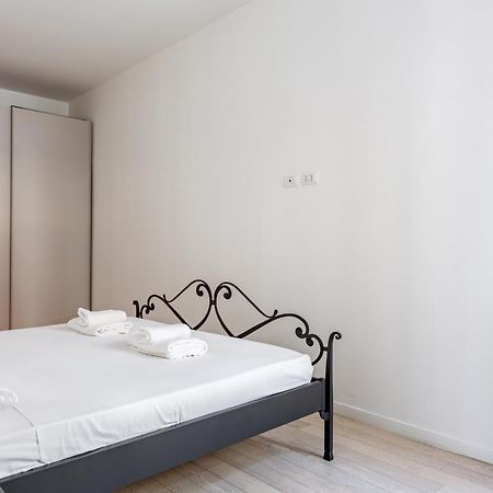 Milano Central Station Renovated Apt Exterior photo
